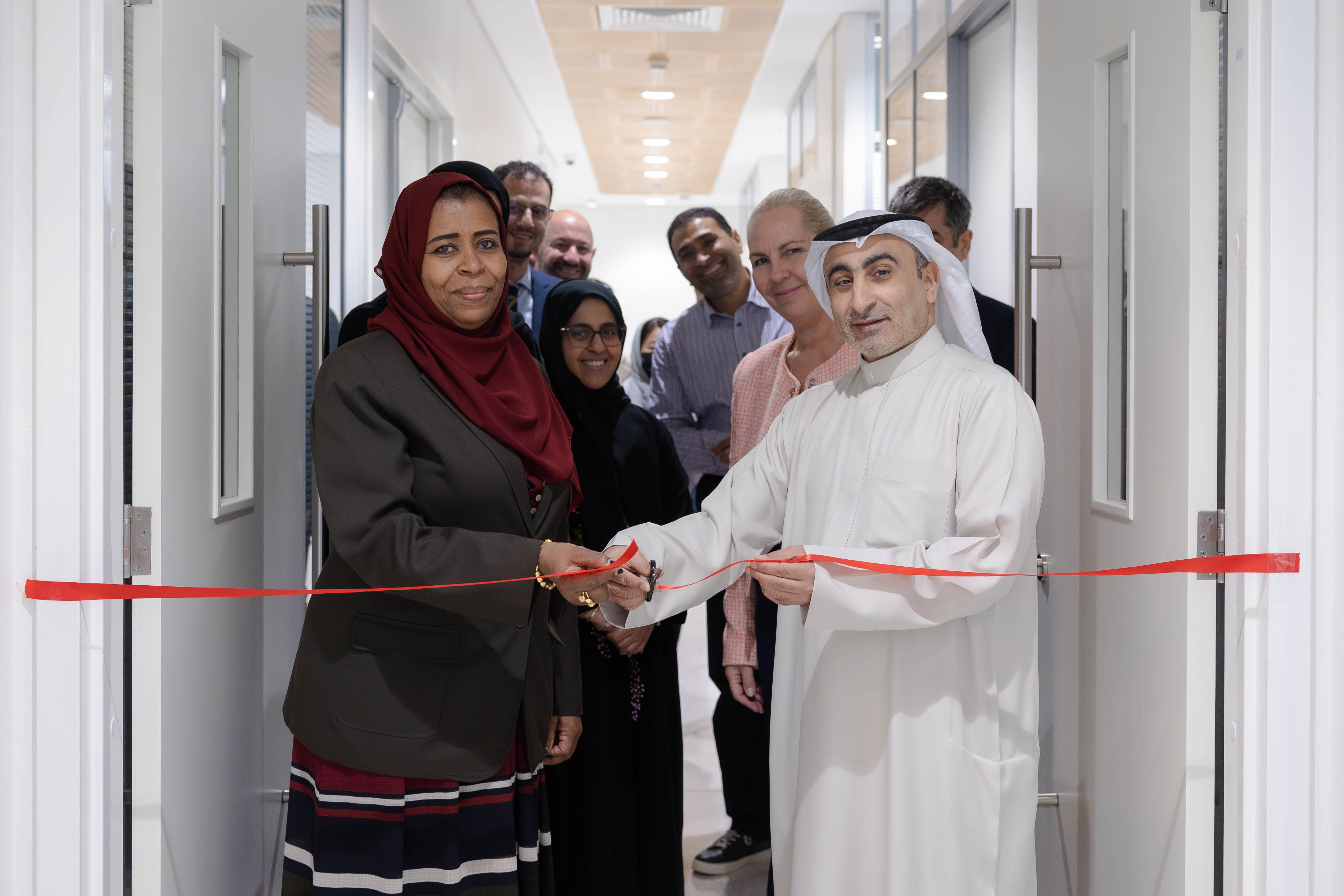 جامعة الإمارات تُطلق مختبر البحث العلمي   لتعزيز الدراسات والأبحاث التربوية