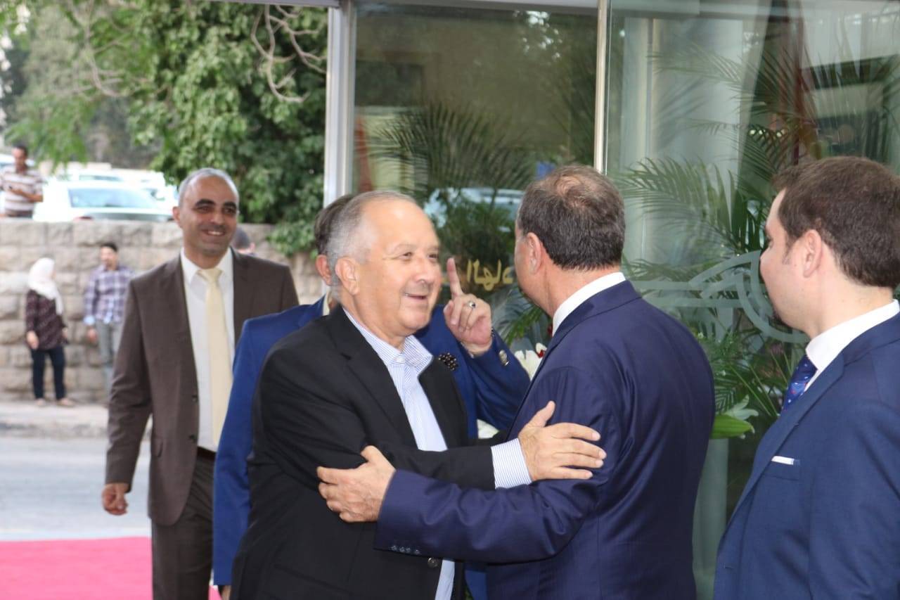 وزير الصحة يفتتح مستشفى عبدالهادي العام
