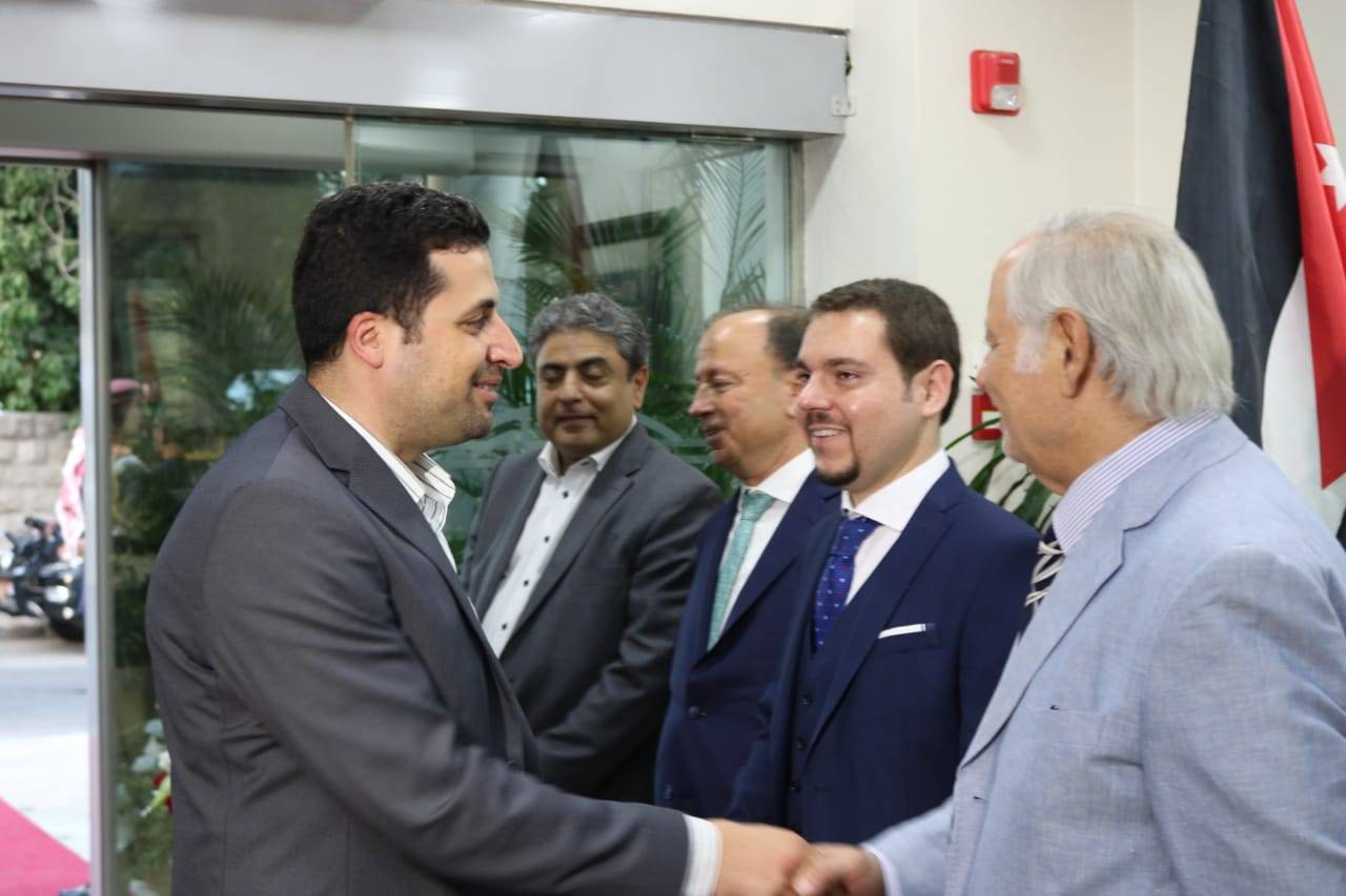 وزير الصحة يفتتح مستشفى عبدالهادي العام
