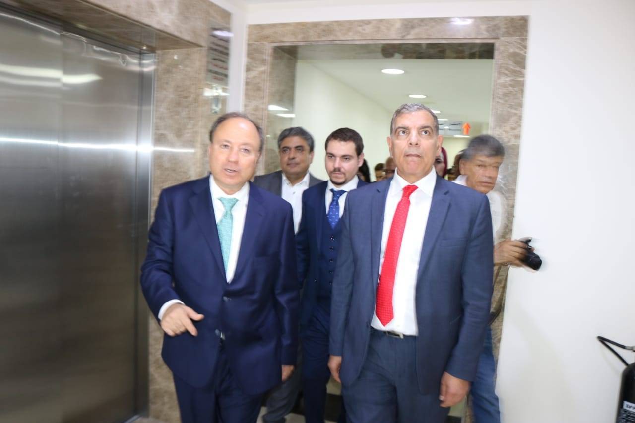 وزير الصحة يفتتح مستشفى عبدالهادي العام