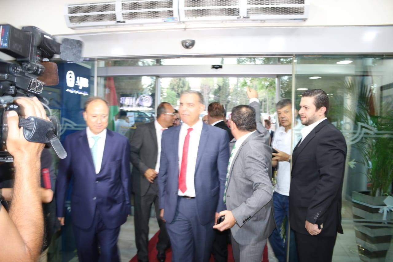 وزير الصحة يفتتح مستشفى عبدالهادي العام