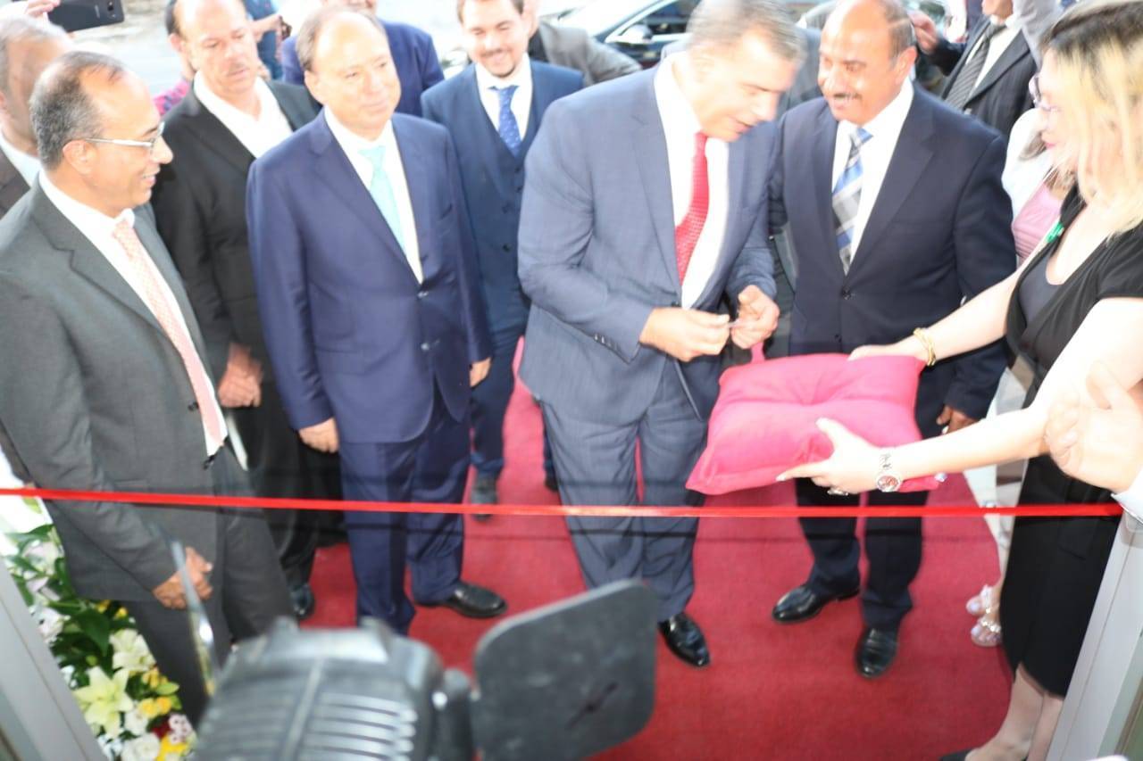 وزير الصحة يفتتح مستشفى عبدالهادي العام