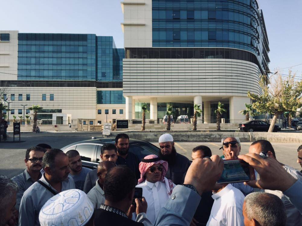 سفارة المملكة في الأردن تودع حجاج المركز السعودي لتدريب الكفيفيات وعددا من الأسر الأردنية.