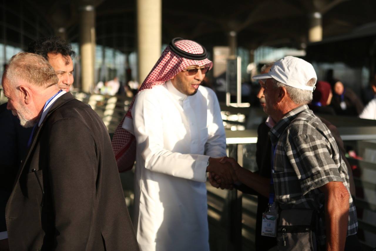 سفارة المملكة في الأردن تودع ضيوف خادم الحرمين الشريفين من الحجاج من ذوي الشهداء الفلسطينيين