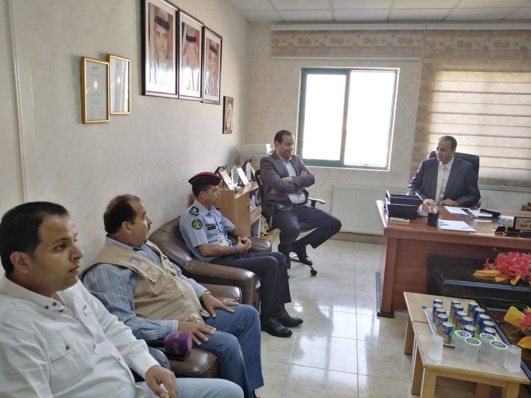 بالصور .. ادارة مستشفى النسائية والاطفال في محافظة المفرق تحتفل بعيد الاضحى مع المرضى .