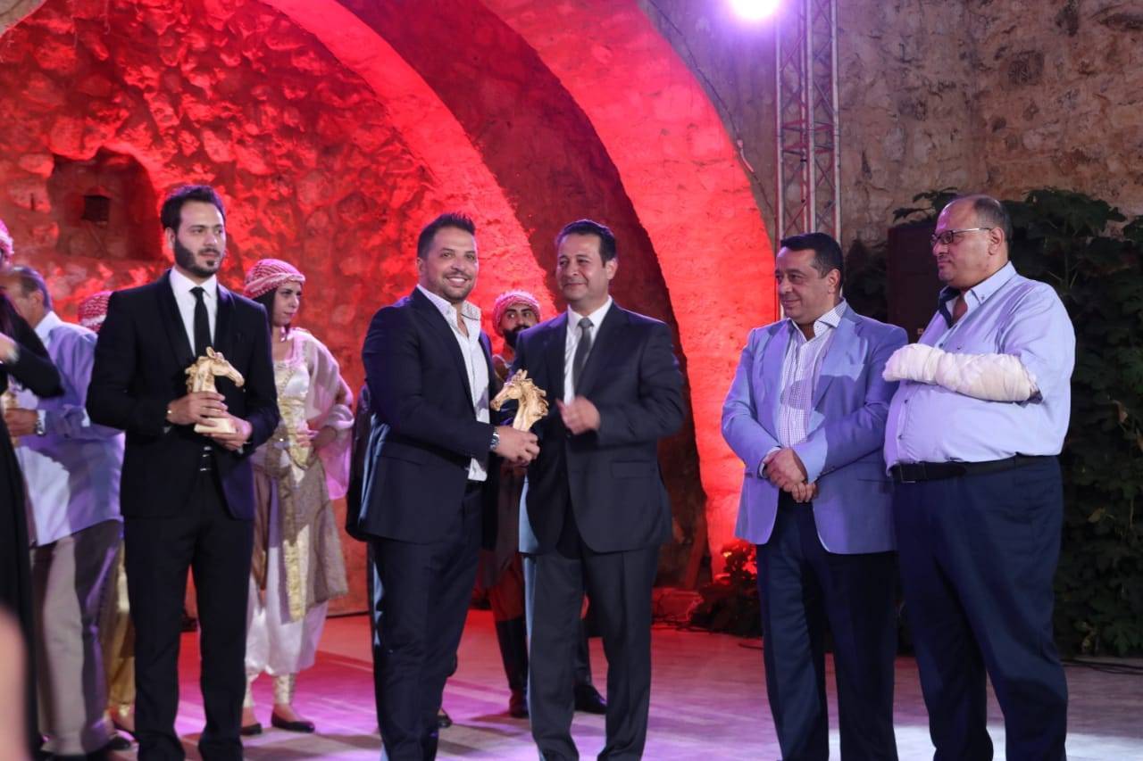  مندوبا عن ولي العهد وزير الثقافة يفتتح فعاليات مهرجان الفحيص