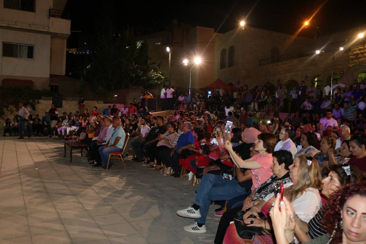 الليلة الثانية من مهرجان الفحيص ٢٠١٩ بالصور 