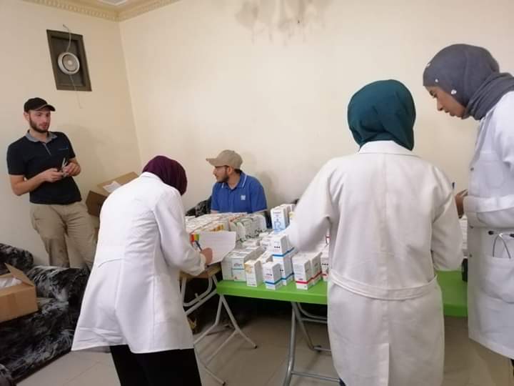 يوم طبي مجاني لجمعية القلوب الرحيمة في محافظة جرش بحضور فريق طبي متكامل .