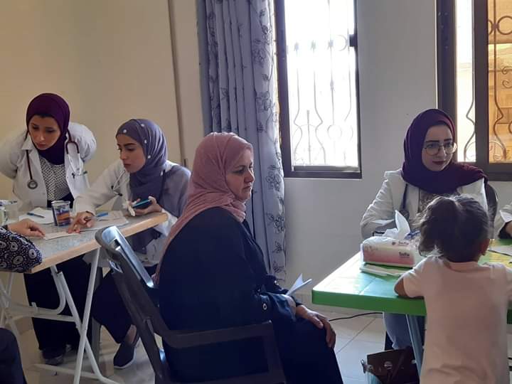 يوم طبي مجاني لجمعية القلوب الرحيمة في محافظة جرش بحضور فريق طبي متكامل .