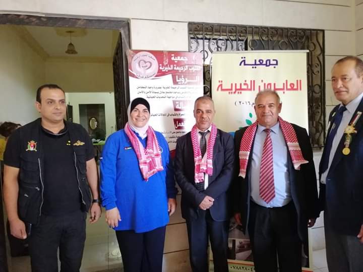 يوم طبي مجاني لجمعية القلوب الرحيمة في محافظة جرش بحضور فريق طبي متكامل .