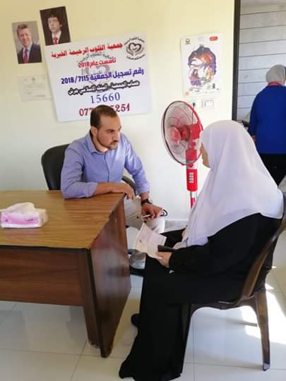 يوم طبي مجاني لجمعية القلوب الرحيمة في محافظة جرش بحضور فريق طبي متكامل .