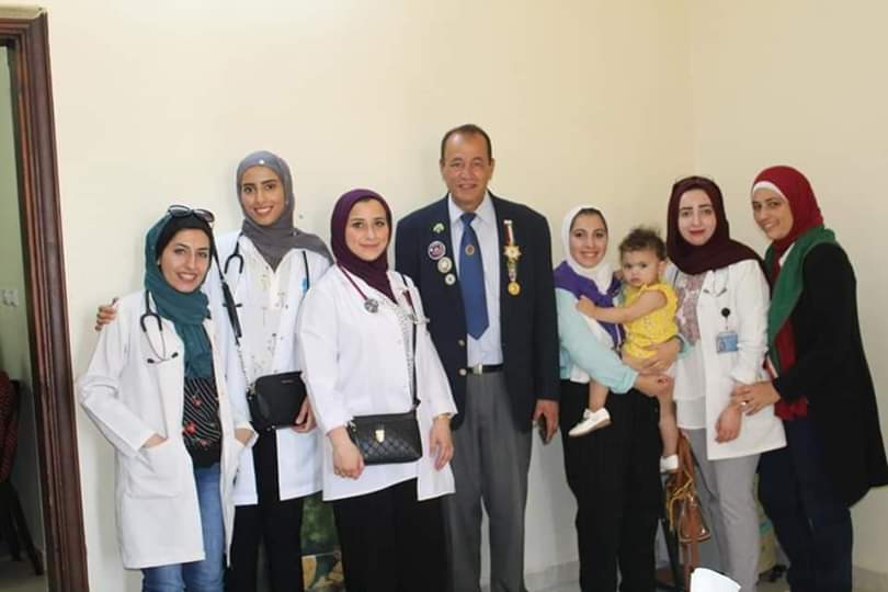 يوم طبي مجاني لجمعية القلوب الرحيمة في محافظة جرش بحضور فريق طبي متكامل .
