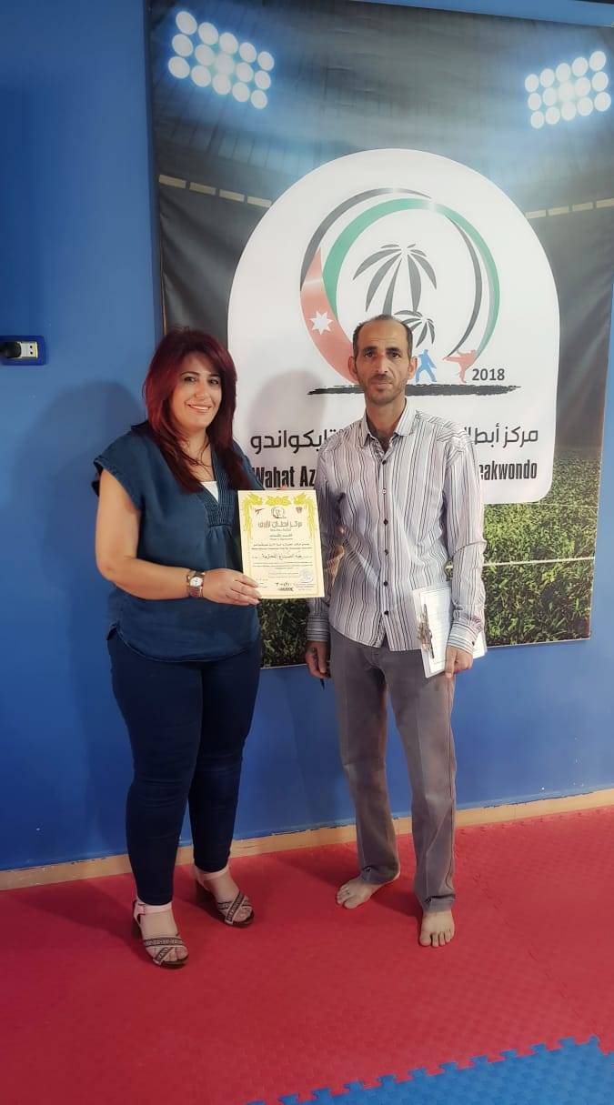 مركز أبطال الأزرق للتايكوندو يسلم الاحزمة الصفراء لمستحقيها