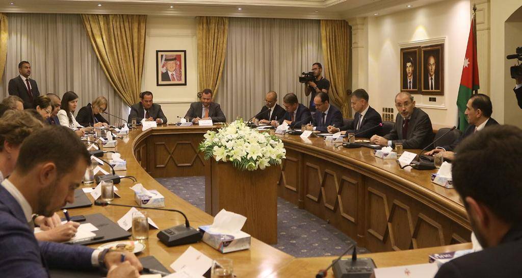 الصفدي يؤكد على ضرورة اتخاذ المجتمع الدولي خطوات فاعلة وسريعة للضغط على إسرائيل لوقف انتهاكاتها للمقدسات في القدس المحتلة 