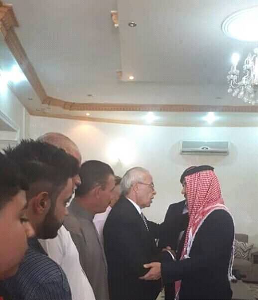 الامير حمزة يقدم واجب العزاء لعشيرة الشريدة 