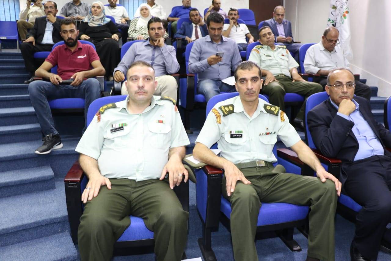 وزير الزراعة يفتتح وحدة التشخيص الامراض البكتيرية