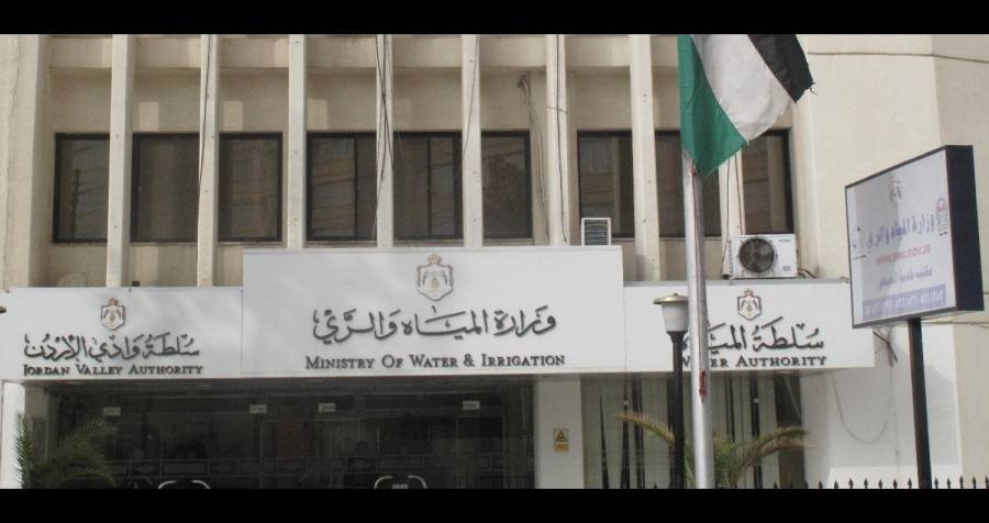 المياه و(الديسي )تنفيان( فبركة) المستحقات المالية وتؤكدان وقف الضخ بسبب اعتداء