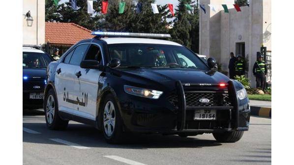 القبض على سائقي مركبتين قاما بمطاردة بعضهما في عمان