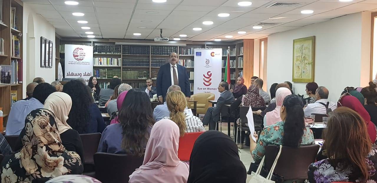 حازم قشوع يحاضر عن الحياة الحزبية الأردنية