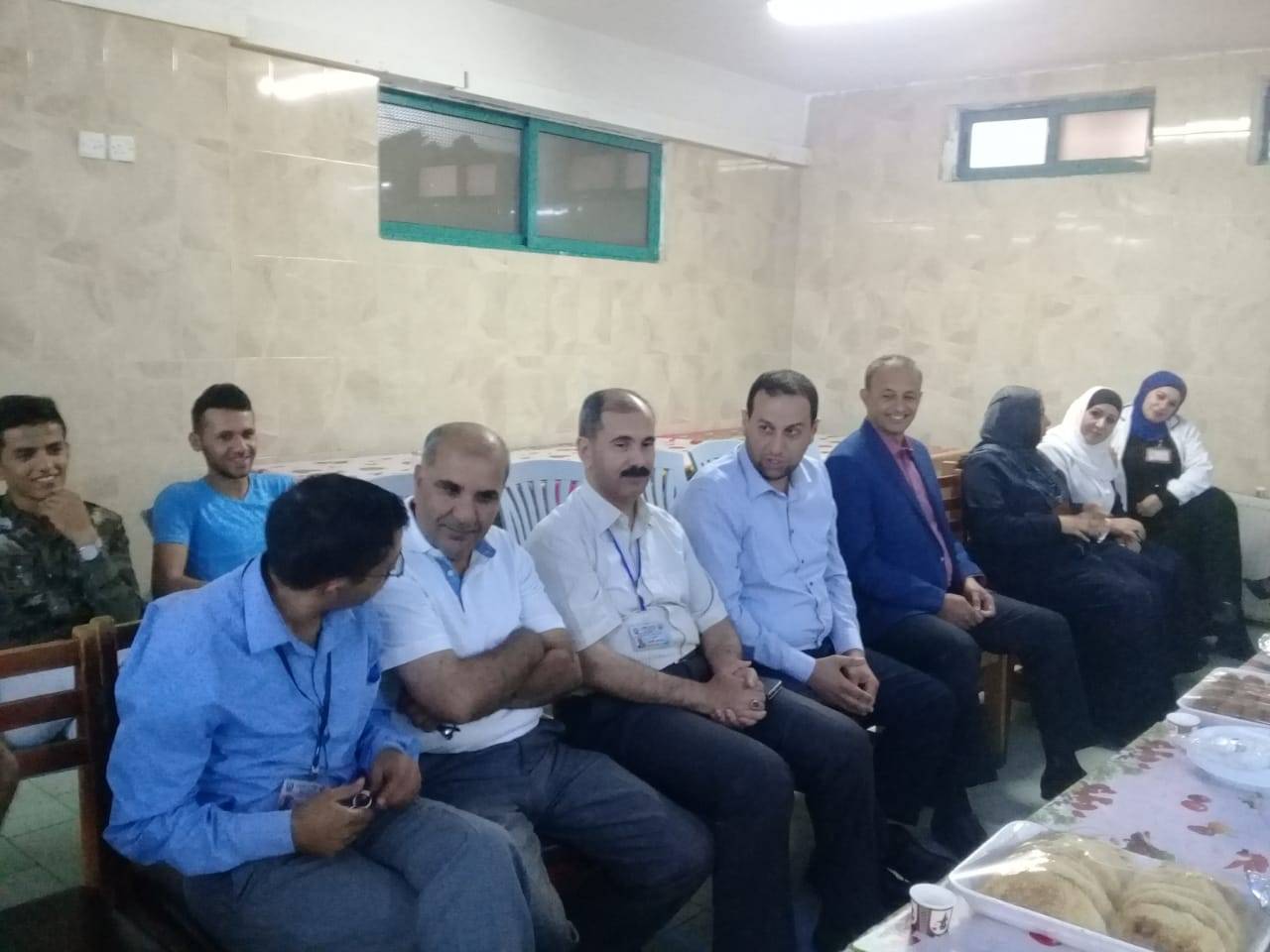 ادارة مستشفى النسائية والاطفال/المفرق تكرم الموظفين المحالين على التقاعد 