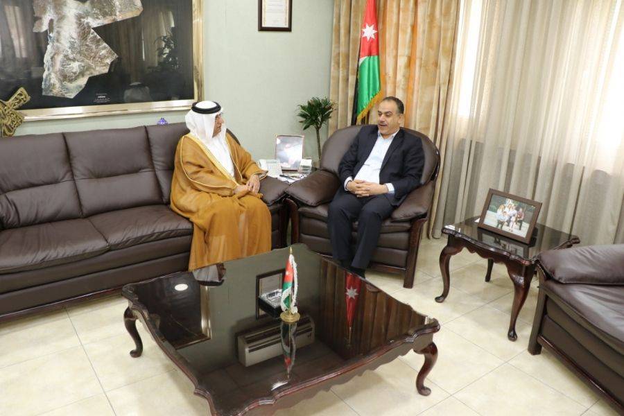 الشحاحده يلتقي السفير الاماراتي