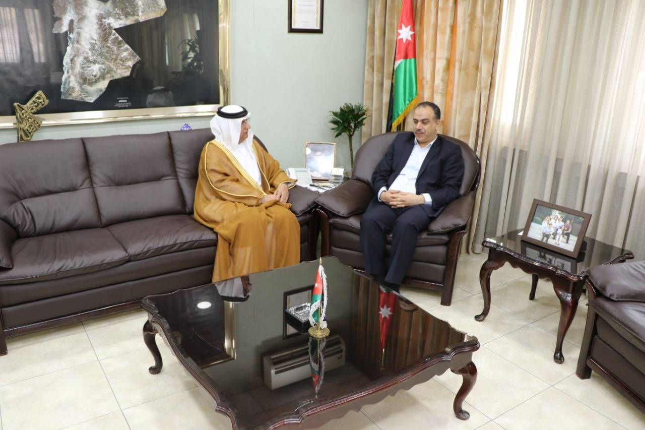 الشحاحده يلتقي السفير الاماراتي