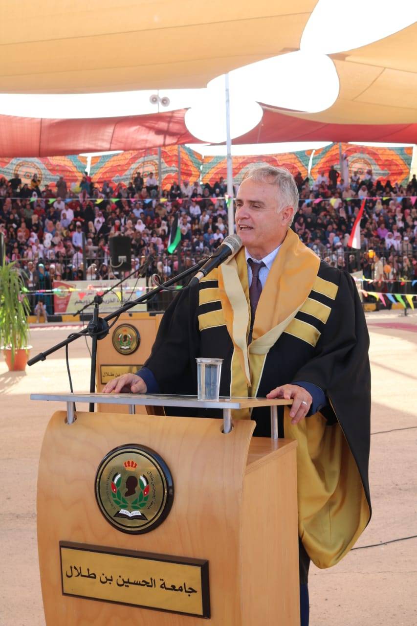 جامعة الحسين بن طلال تحتفل بتخريج الفوج العشرين 