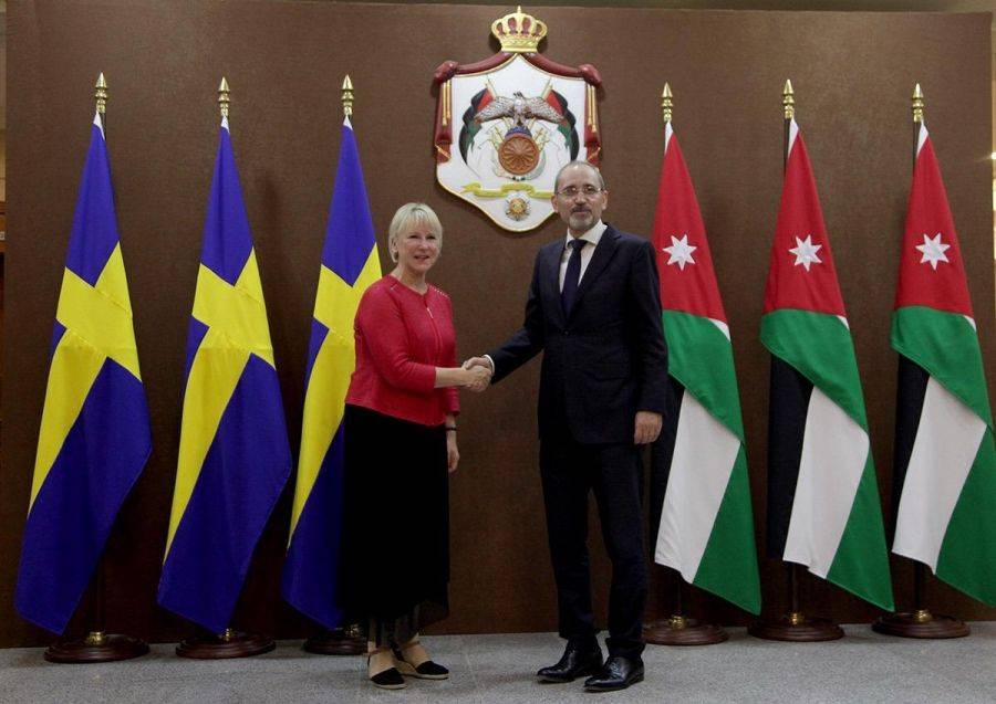 الصفدي يلتقي وزيرة خارجية مملكة السويد مارغو والستروم