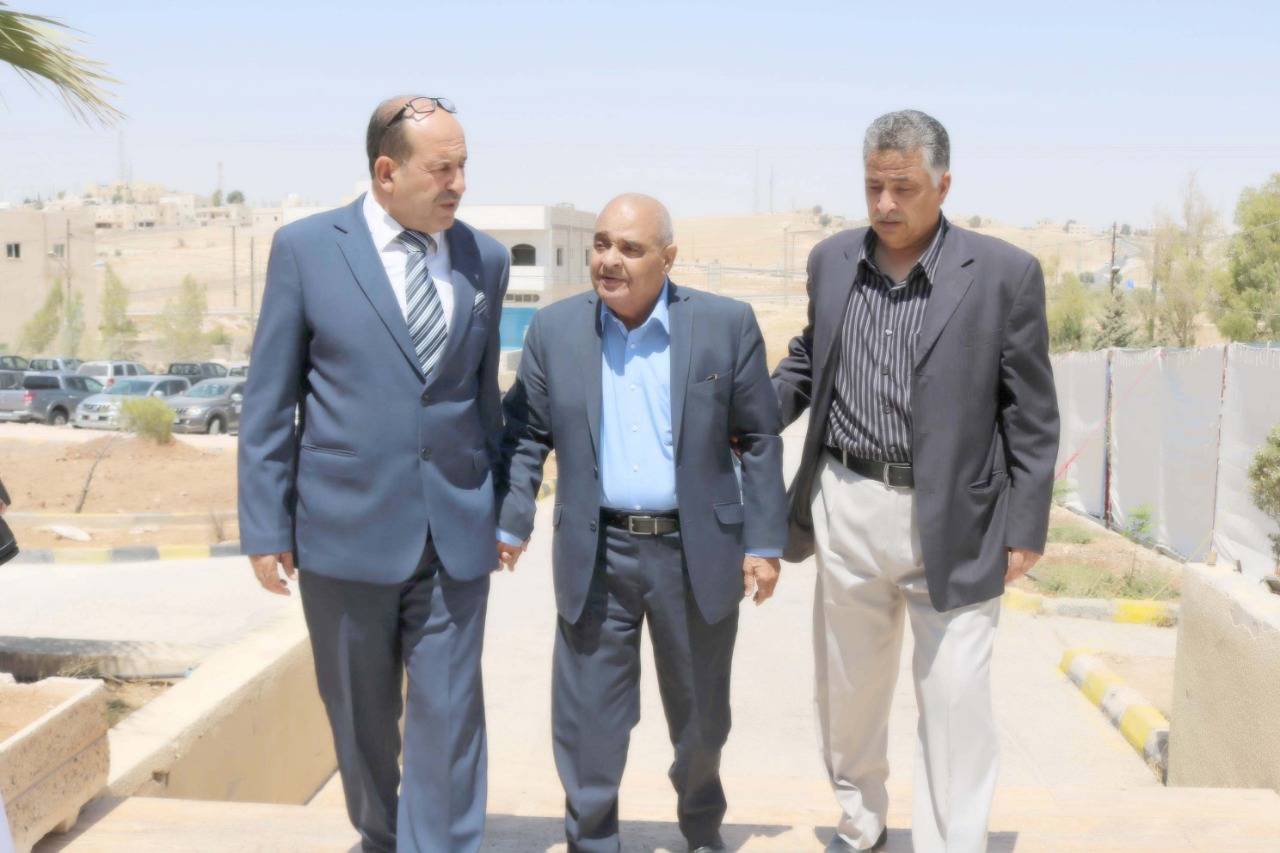 أجتماع تشاوري لرؤوساء بلديات الباديـــة الأردنية ( الشمالية ، الوسطى ، الجنوبية ) في قاعة بلدية لــــواء الموقـــر .