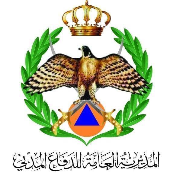 إخماد حريق رأس تريلا  على الطريق الصحراوي