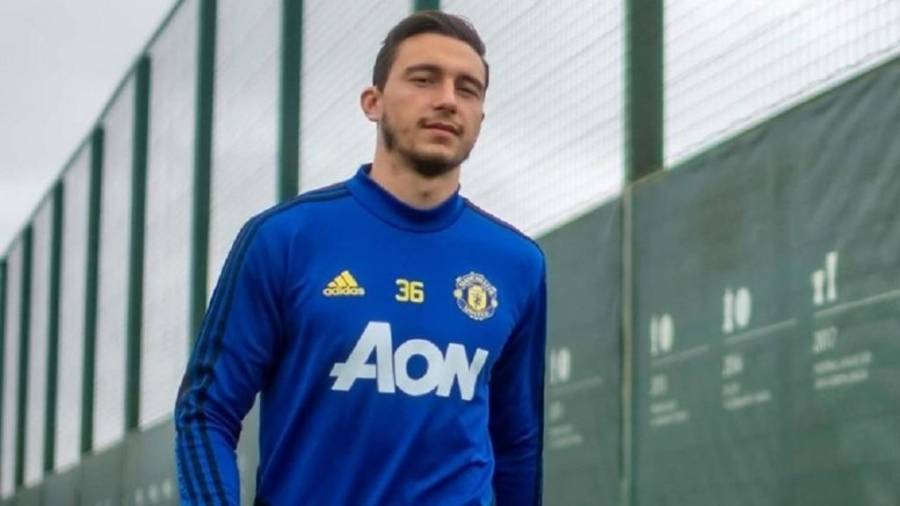 انضمام دارميان مدافع مانشستر يونايتد إلى بارما