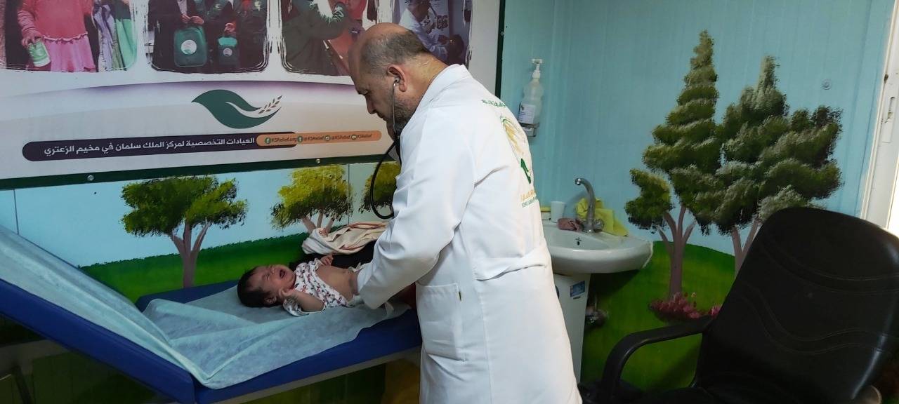 عيادات مركز الملك سلمان للإغاثة تقدم العلاج لاكثر من(15) الف حالة مرضية في مخيم الزعتري خلال شهر اغسطس من العام 2019 م  