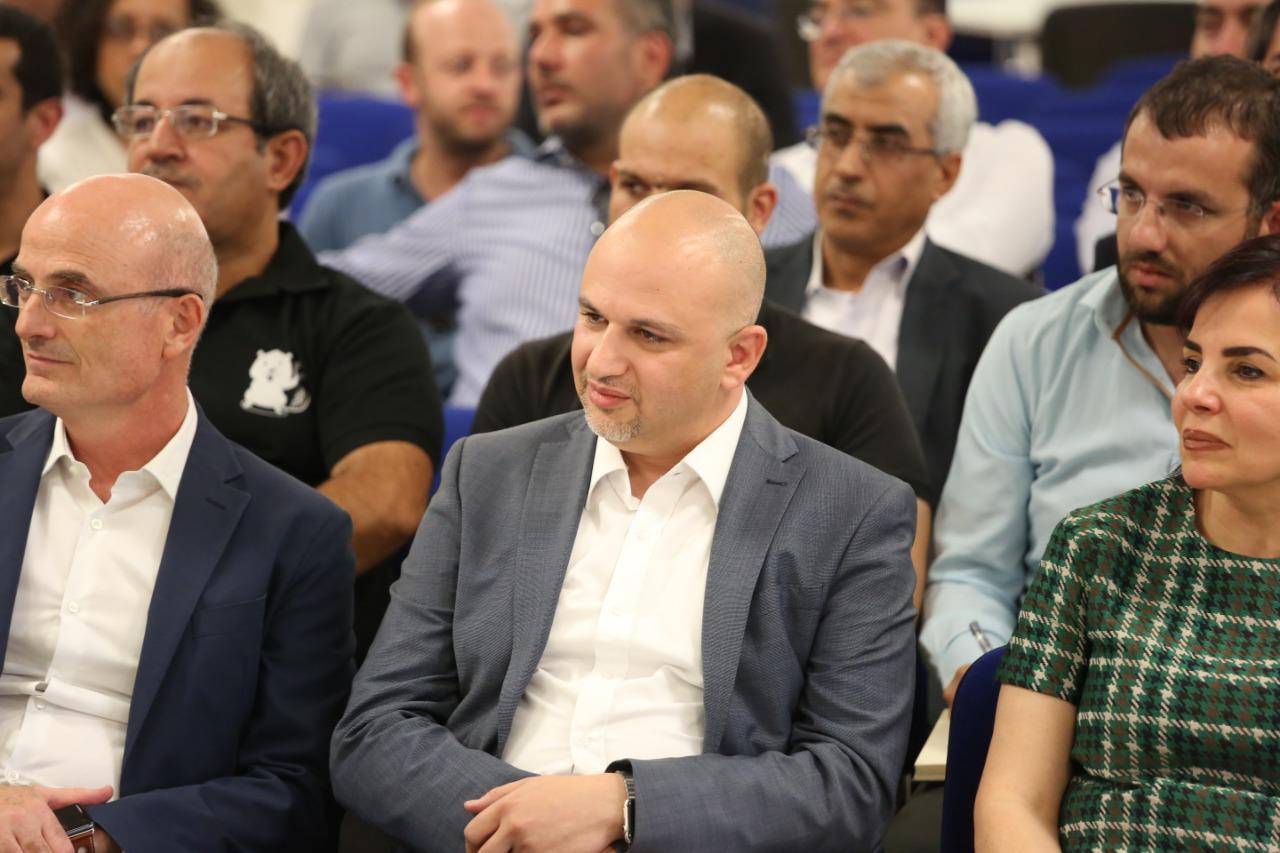 غرايبة: الحكومة تبحث عن تحالف عربي لفرض ضريبة على الفيسبوك