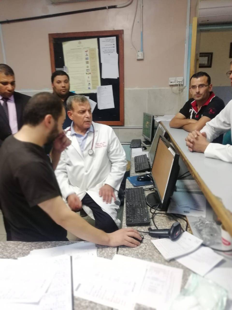 وزير الصحة سعد جابر يبدأ بالعمل كطبيب 