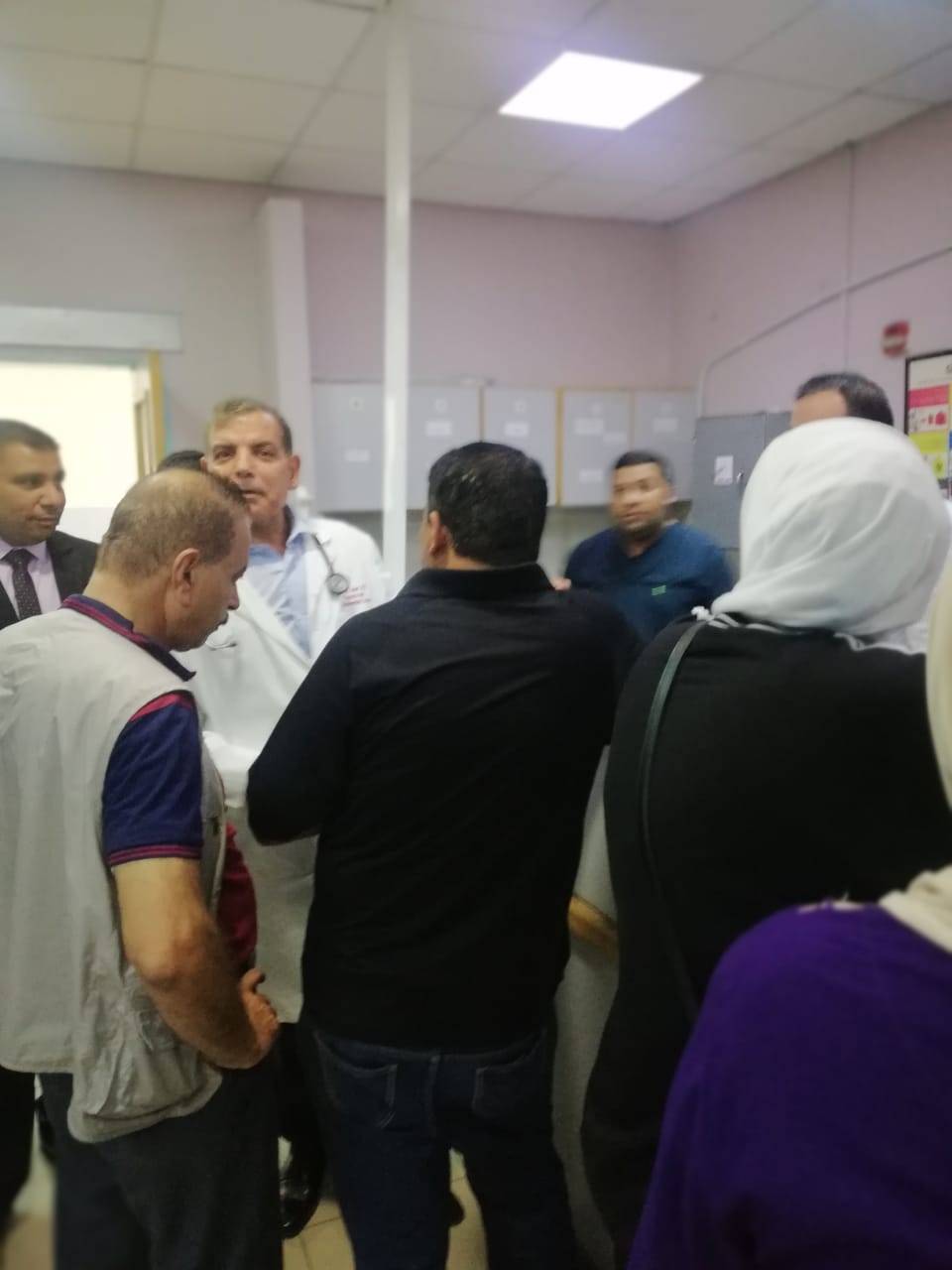 وزير الصحة سعد جابر يبدأ بالعمل كطبيب 