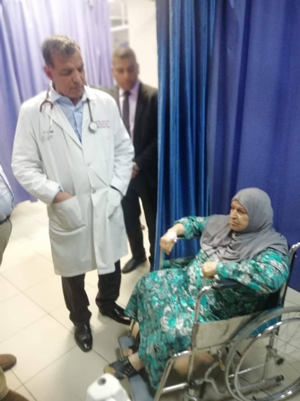 وزير الصحة سعد جابر يبدأ بالعمل كطبيب 