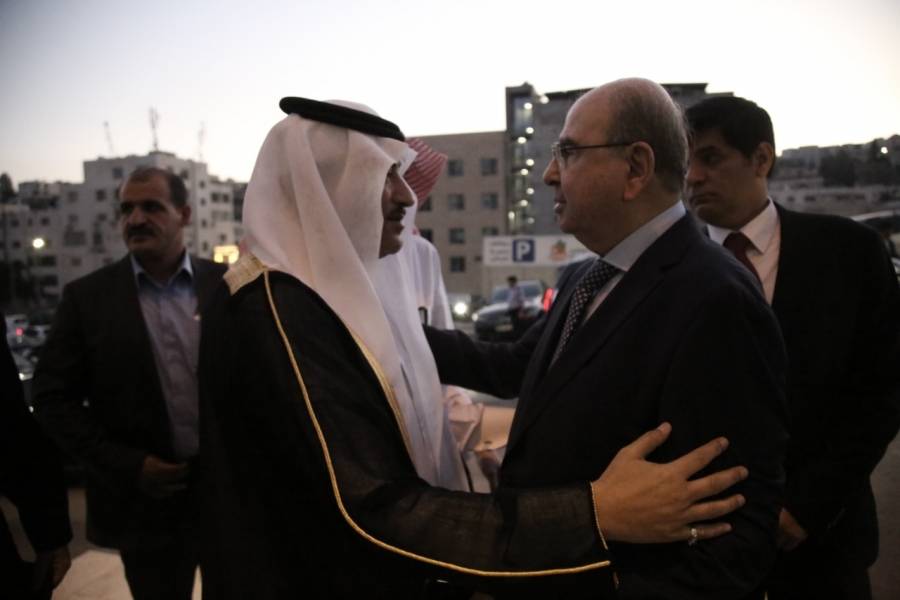 سمو سفير خادم الحرمين الشريفين لدى الأردن يقدم واجب العزاء لرئيس الوزراء الأردني الاسبق طاهر المصري