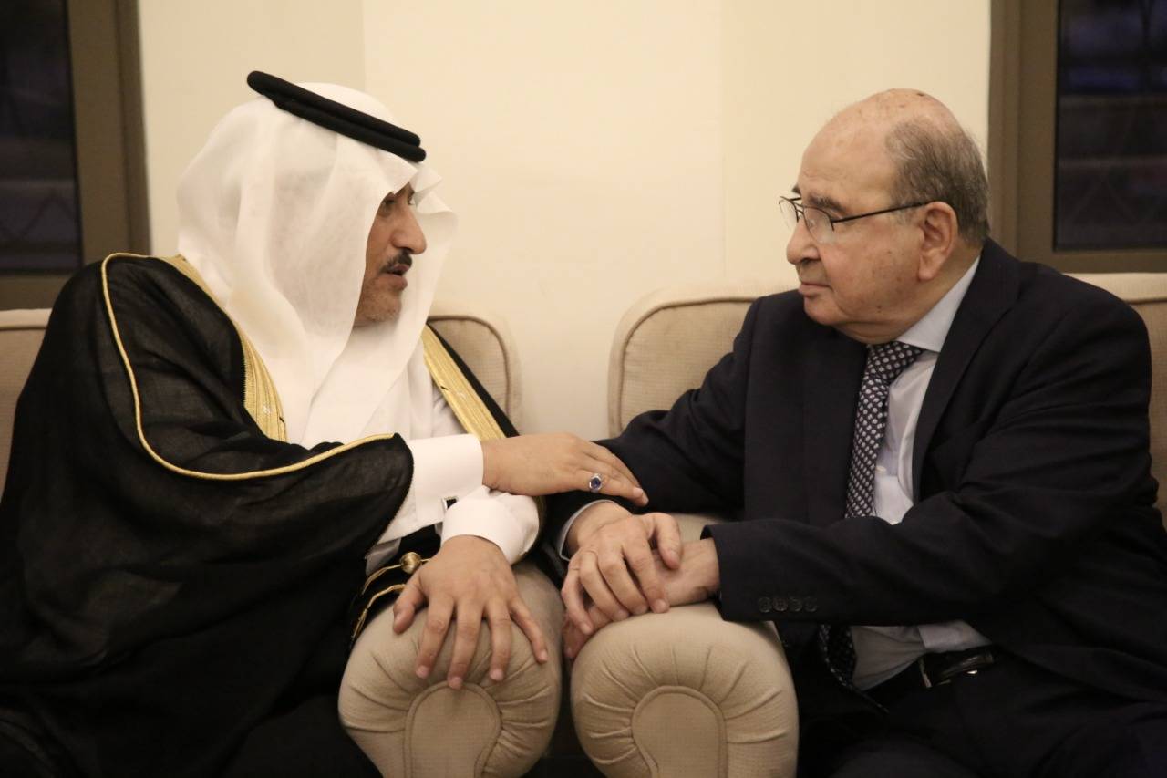 سمو سفير خادم الحرمين الشريفين لدى الأردن يقدم واجب العزاء لرئيس الوزراء الأردني الاسبق طاهر المصري