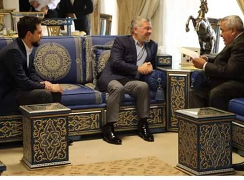 الملك وولي العهد يتناولان الغداء في منزل  الروابدة
