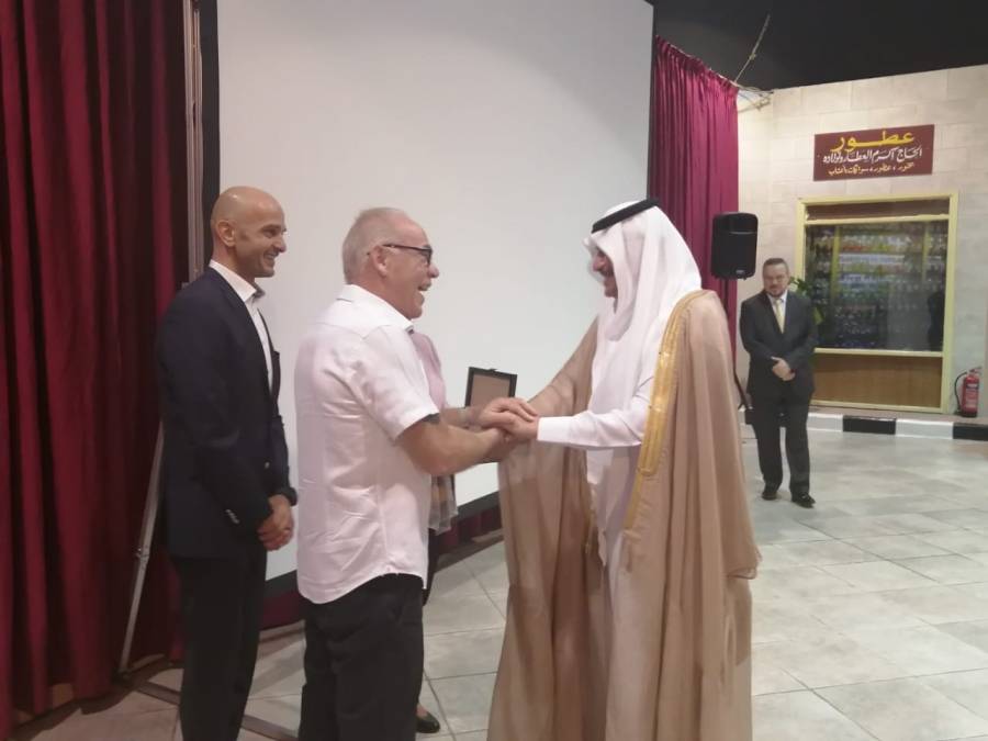 سفير المملكة لدى الأردن يشهد إشهار الكتاب   للمصور الشخصي للمك الراحل  الحسينرحمه الله