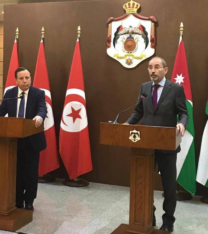 الصفدي يجري مباحثات مع نظيره التونسي 
