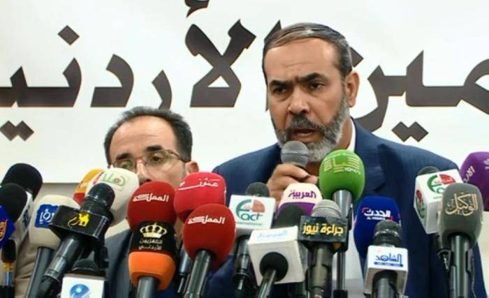 نواصره ان  تجييش أولياء الامور ضد المعلمين  هي محاولة خطيرة
