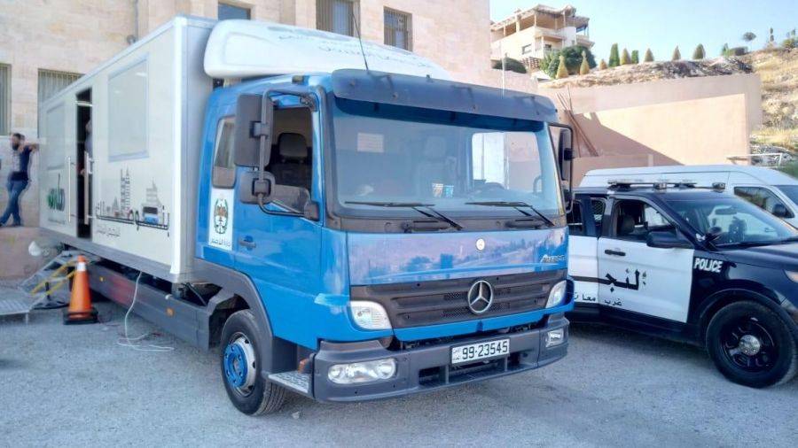 محطة الفحص الفني المتنقلة تنجز ١١٦ معاملة في يومها الاول في منطقة وادي موسى والشوبك