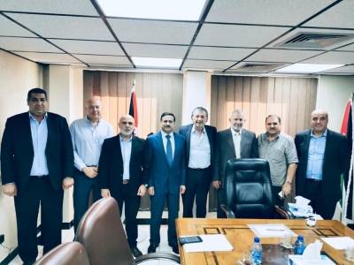 الصورة التي أثارت الجدل.. هل يعلم وزير المالية بـ القنابل التي تتفجر في نقابة تأجير السيارات السياحية؟!