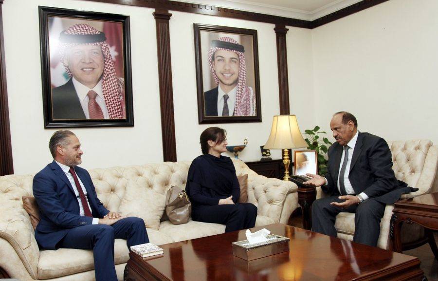 وزير الداخلية يلتقي ممثل مفوضية الامم المتحدة لشؤون اللاجئين