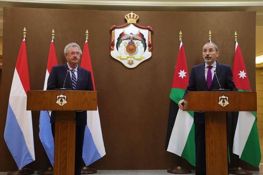 الصفدي يبحث مع وزير الخارجية والشؤون الأوروبية ووزير اللجوء والهجرة في لوكسمبورغ جان أسيلبورن سبل زيادة التعاون بين البلدين