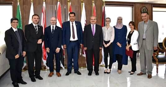 جامعة جدارا توقع مذكرة تفاهم مع جامعة كوينز بلفاست البريطاينة