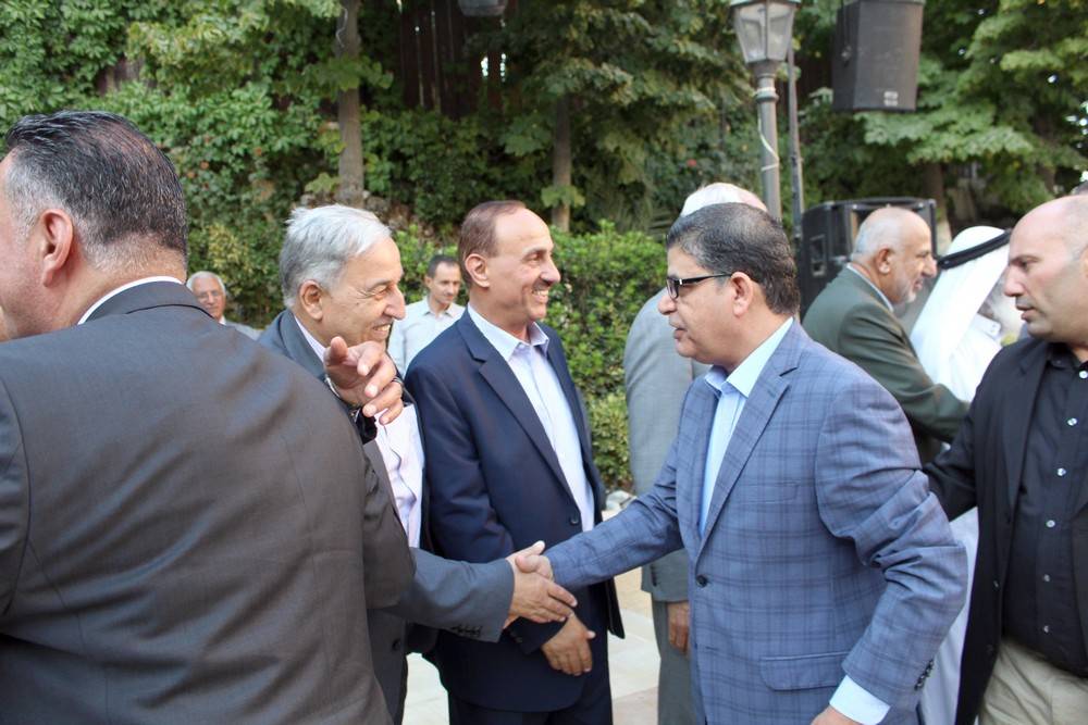 المحامي نضال ظاهر السعودي الف مبروك الخطوبة 