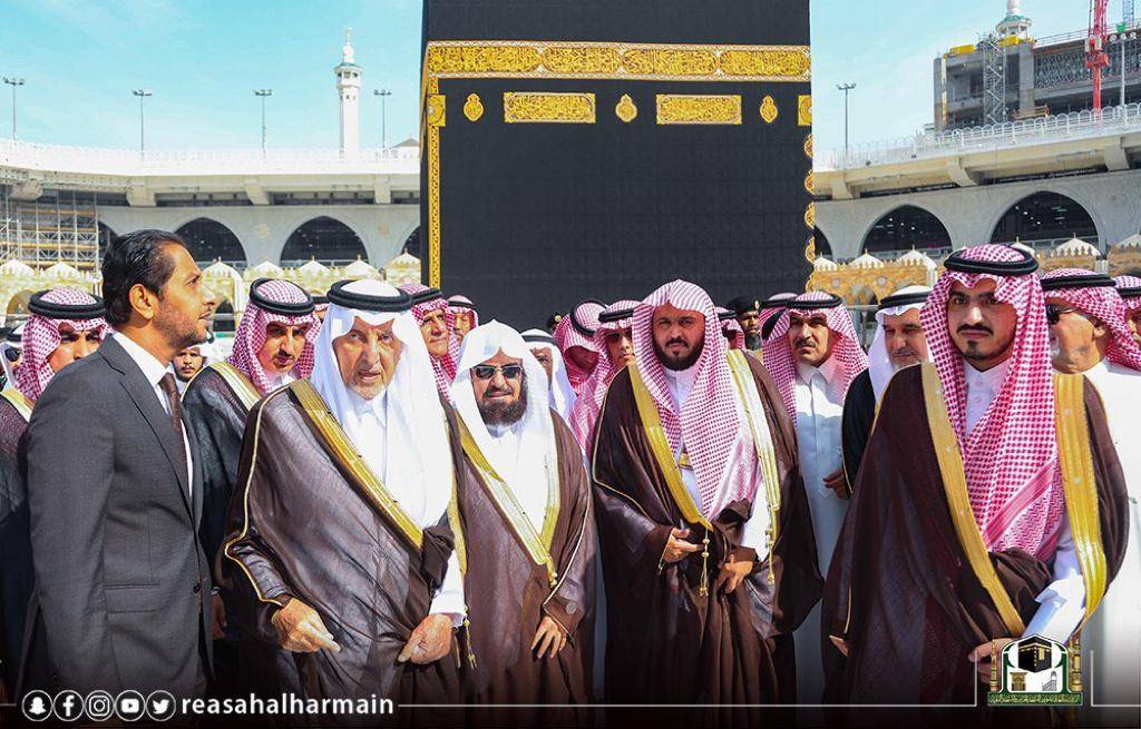 الشيخ السديس بعد غسيل الكعبة : خدمة الحرمين أولويات القيادة السعودية  