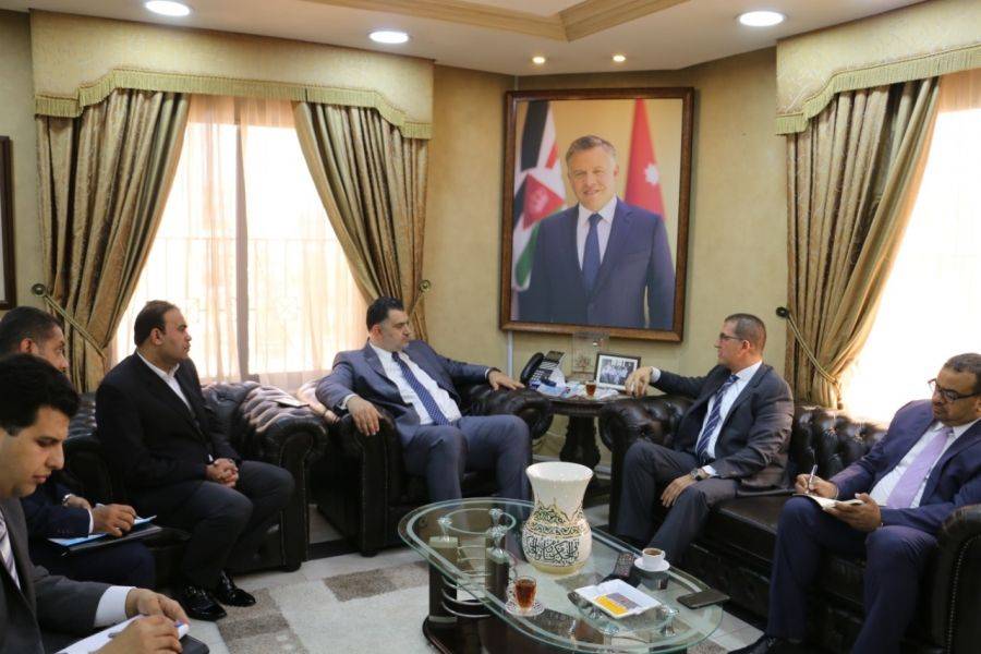 البطاينة يستقبل السفير المصري